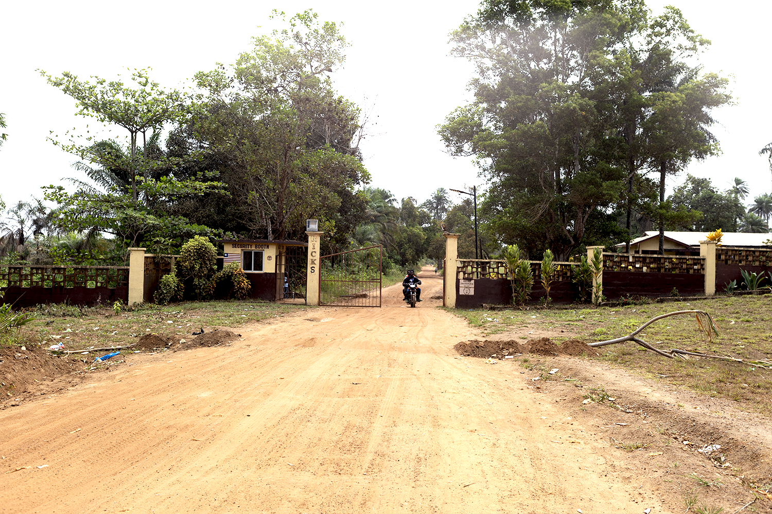 Land for sale behind Ricks Institute, Jameibo Village, Brewerville, Montserrado County.